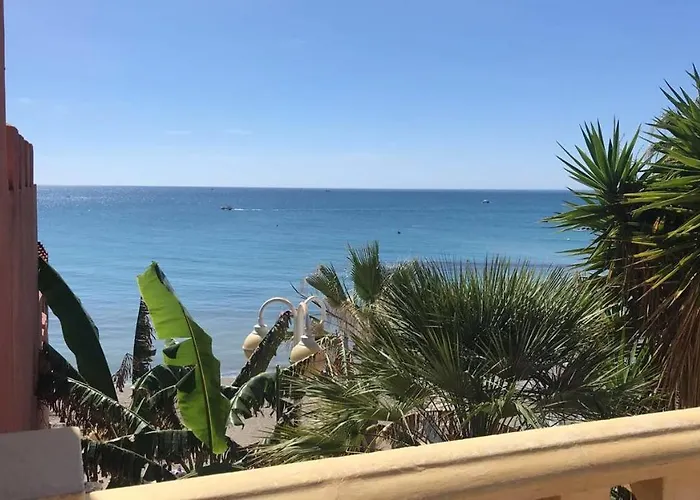 With Pool And Internet Fiber