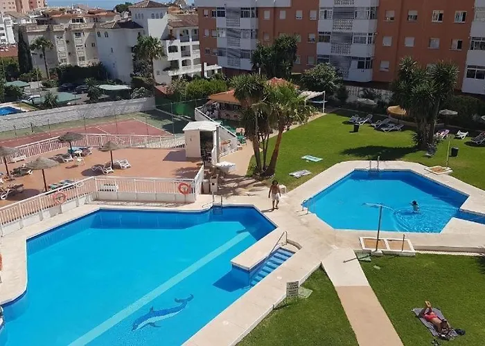 With Pool And Internet Fiber דירה