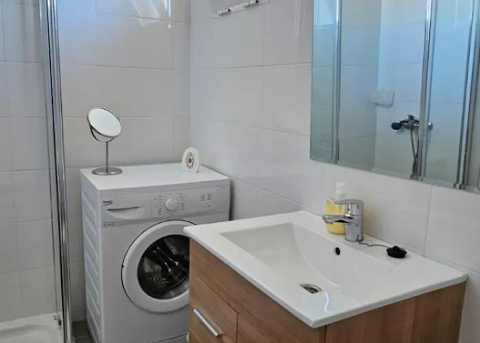 Apartment With Pool And Internet Fiber *